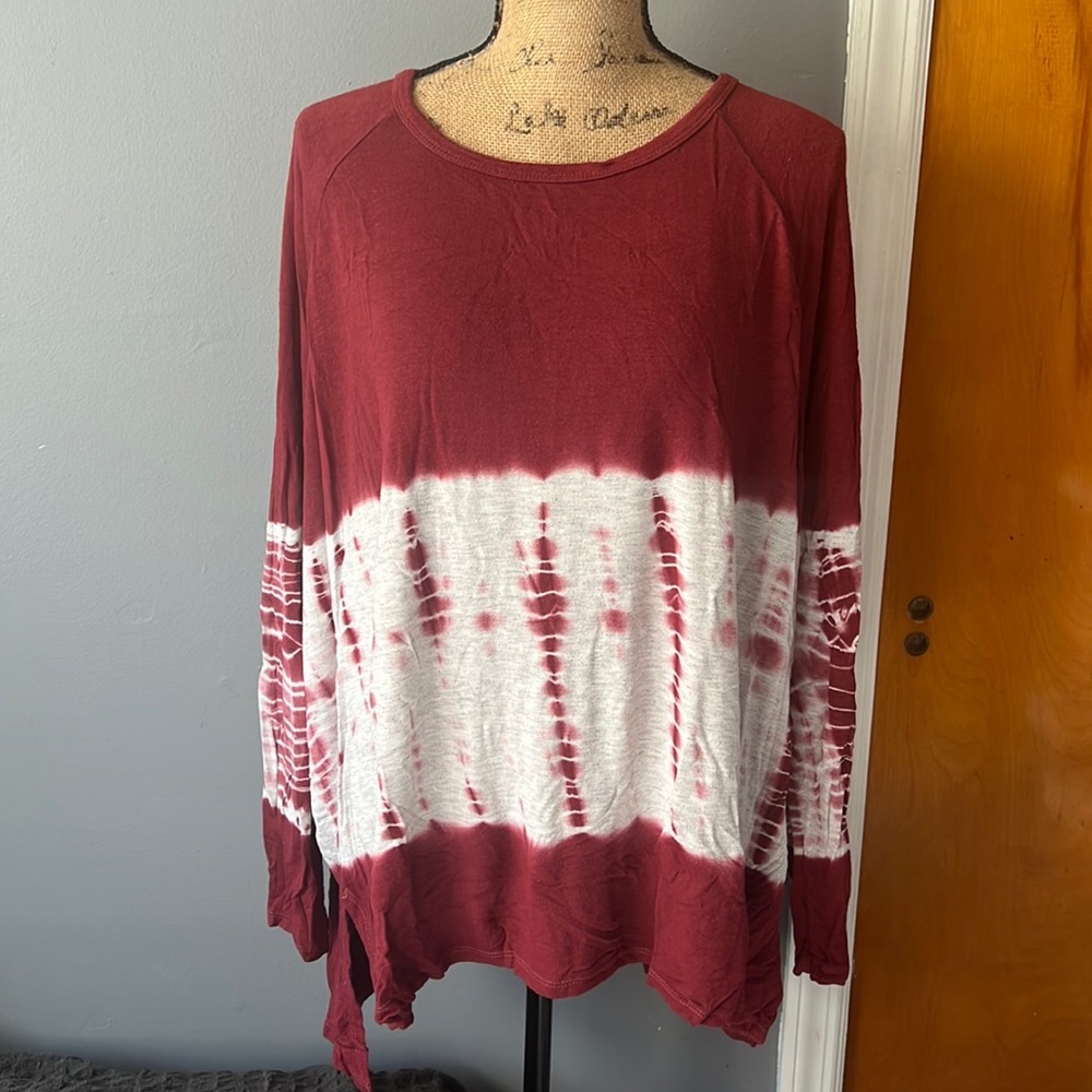 Crescent Boutique Tye Dye Flowy Shirt Tunic Size Large Red & White